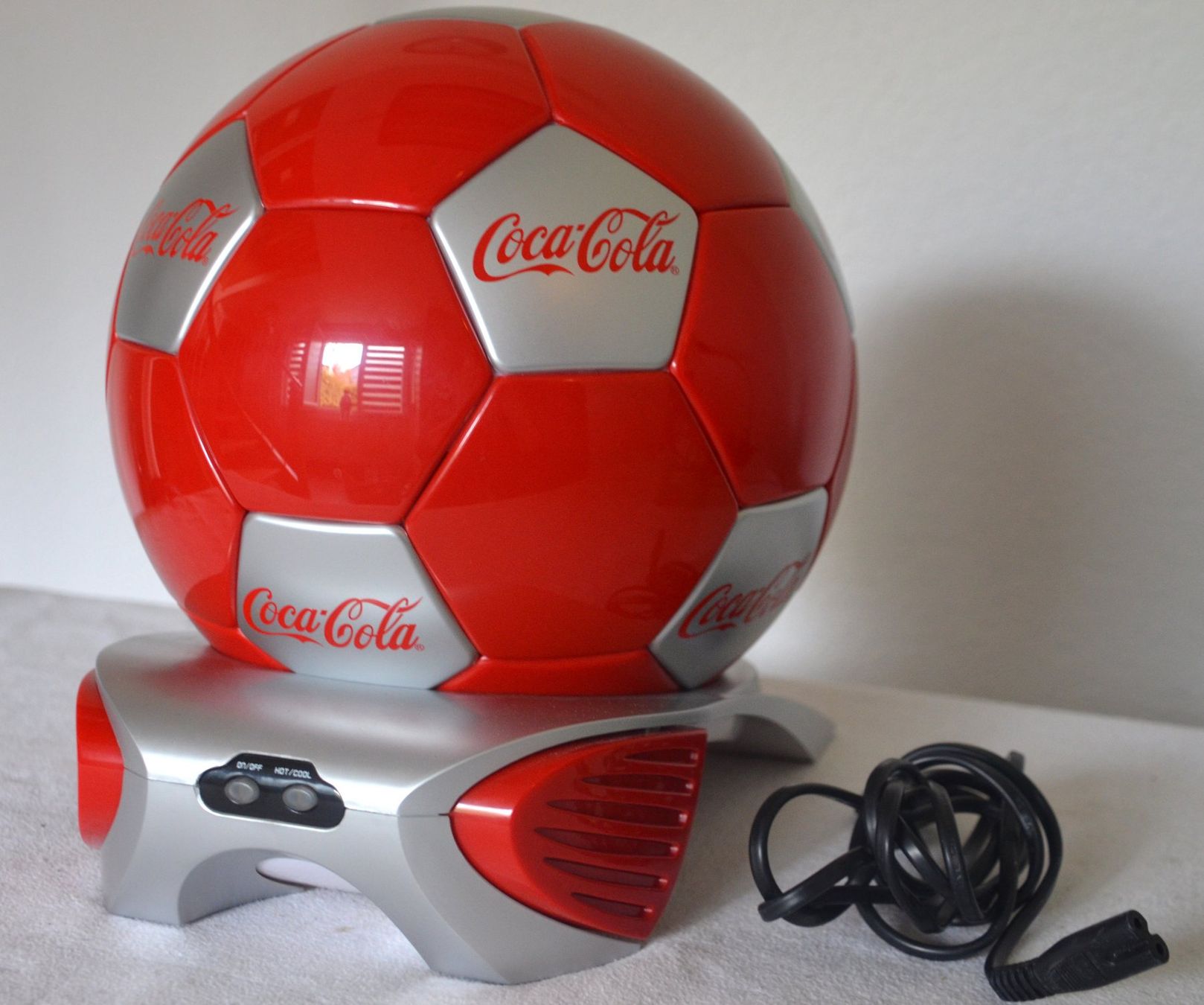 Coca-Cola Frigoriferi: Kühlschrank Coca Cola Cool  mini réfrigérateur – Usato da Collonges venduto da arashee 1