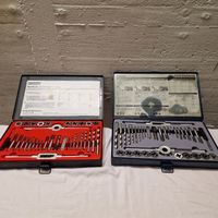 2 Werkzeug Gewindeschneider Sets, komplett, TOP..
