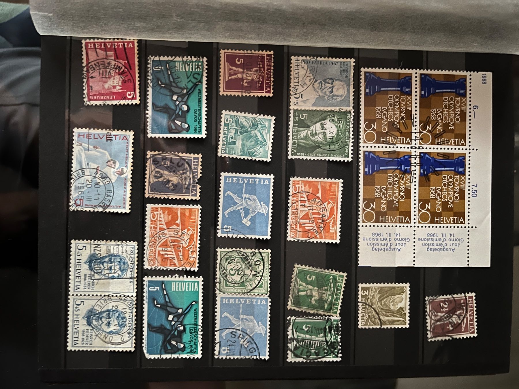Alle Briefmarken: Briefmarken Bücher – Gebraucht aus Therwil von Andypin 8