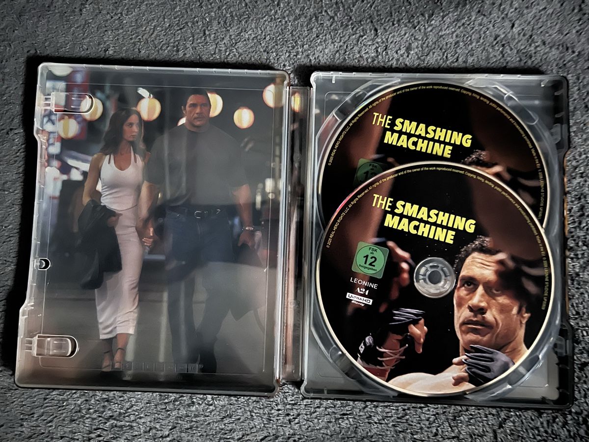 Tutti i DVDs: The Smashing Machine - Dwayne Johnson Steelbook 4K – Nuovo (secondo la descrizione) da Buckten venduto da Dominoluna 2