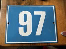 Wunderschöne Nummer / Hausnummer Tafel 97 blau-weiss Emaille