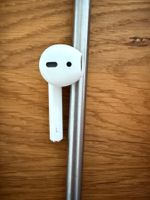 APPLE AirPods 2 Kopfhörer links