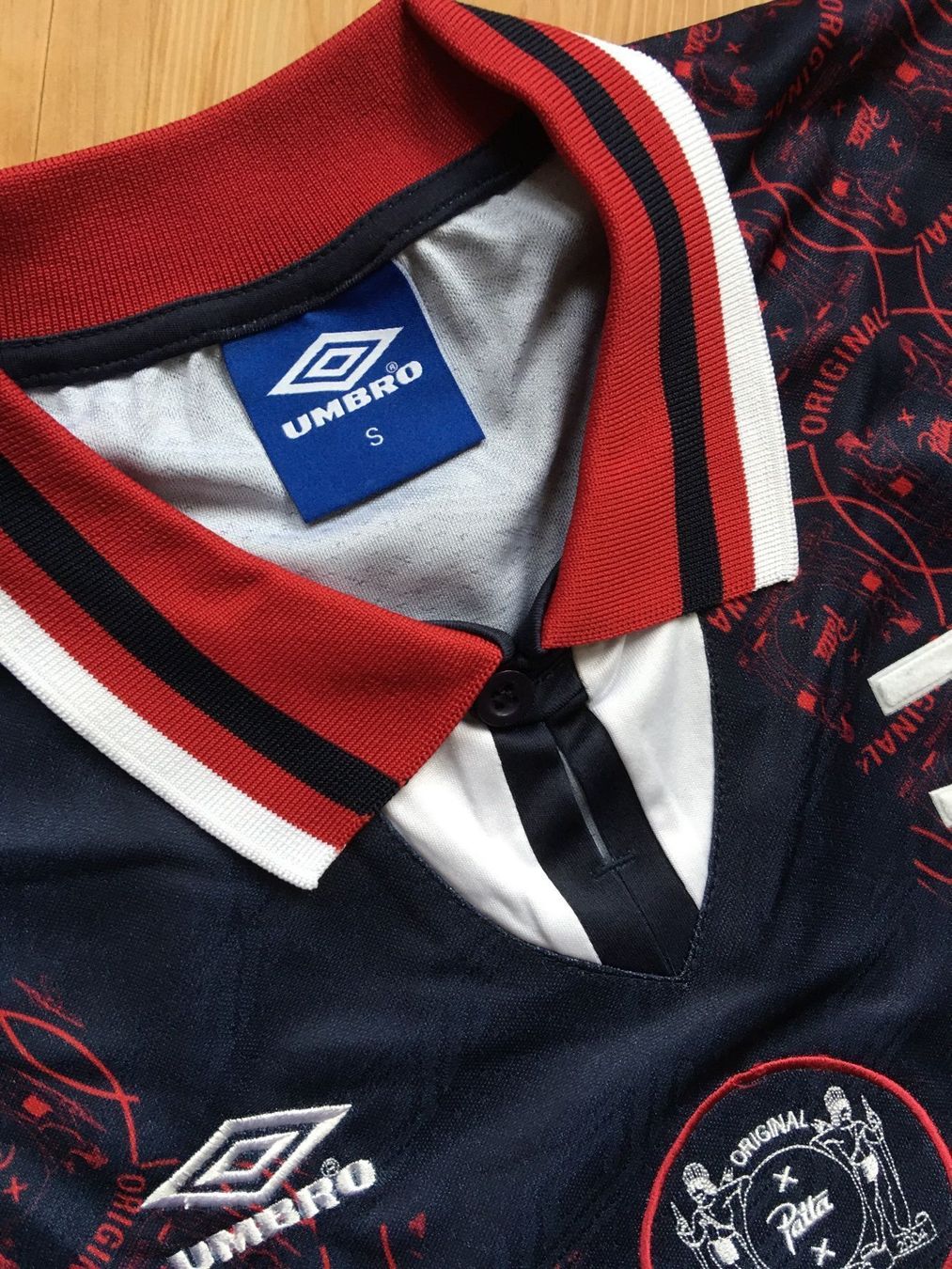 Canottiere & Pantaloni: Patta umbro ajax amsterdam selten – Usato da Appenzell venduto da classiccyclingkits 1