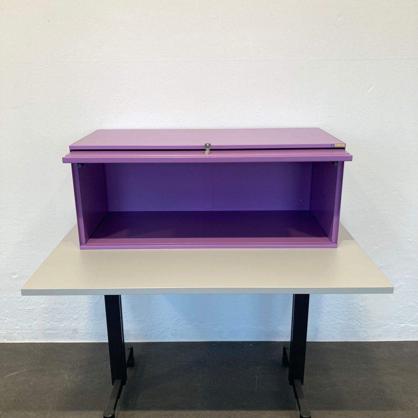 Lista Armadi: Lista Office LO Locker Modul Hellviolett mit Schlüssel – Usato da Schönenwerd venduto da mcofficeshop 1