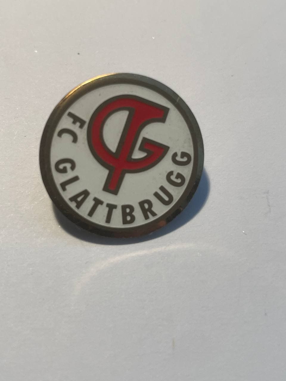 Placchette & Badge: 103. Pin - FC Glattbrug – Usato da Luzern venduto da Irek