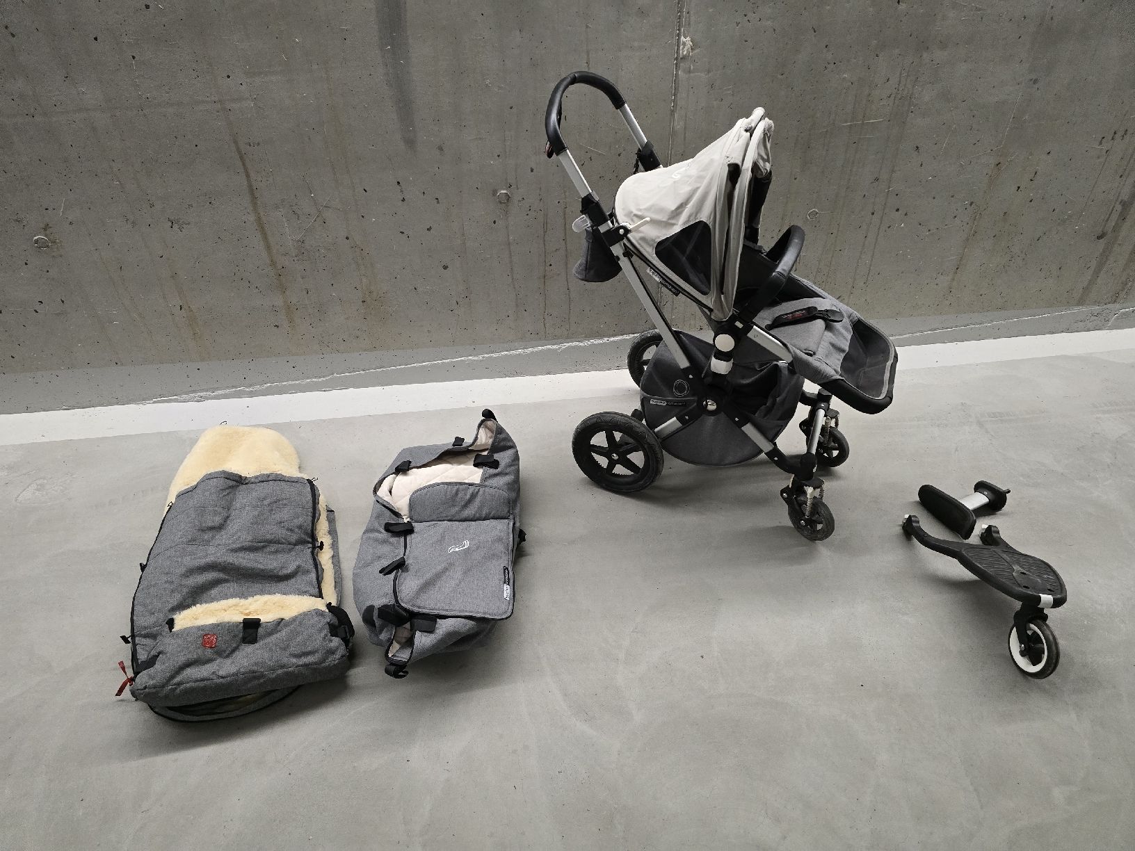 Bugaboo Carrozzine: Bugaboo Cameleon 3 complet +capote été + Kaiser winter bag + – Usato da Adliswil venduto da Dnotilus