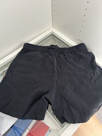 Schwarze Sommer Shorts Grösse L, ZARA