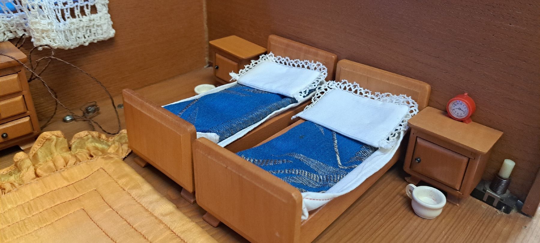 Case e mobili per bambole: alte Puppenstube mit Zubehör – Usato da Urdorf venduto da Canyamel1 4