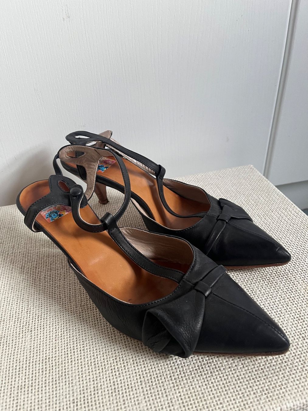 Scarpe da donna: SCIAPO Pumps aus echtem Leder Gr. 38 NP 349.- – Usato da Frauenfeld venduto da Andadaa 1