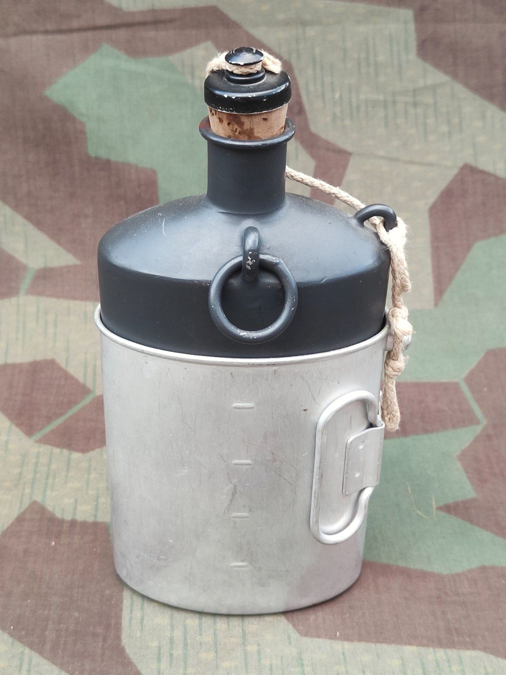 Armée suisse Uniformes: Feldflasche Ord. 1932/35 grau – D'occasion à Bauma par SwissMilitaria