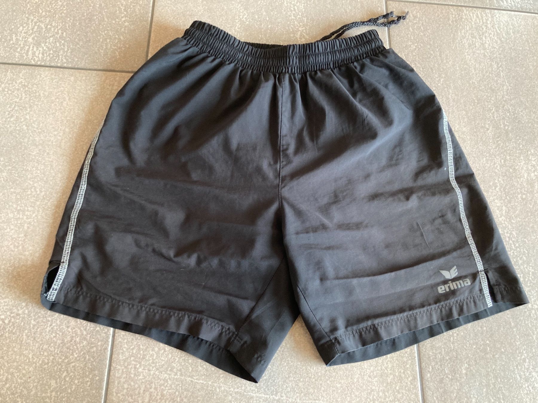 Erima Pantaloni: Sporthose erima Gr. 164 – Usato da Mosnang venduto da Kusli09