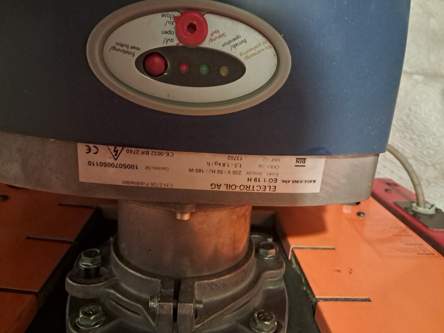 Hoval Radiatori: Heizung Ölheizung – Usato da Arnegg venduto da rewi4507 4