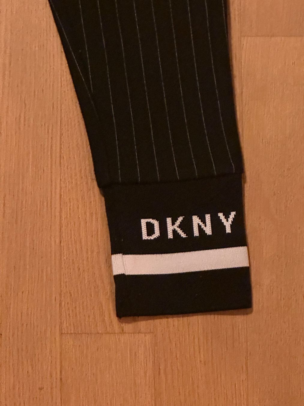 DKNY Hosen: DKNY Kinderhose Grösse 152 - Top Zustand – Gebraucht aus Dübendorf von TojaRose 4
