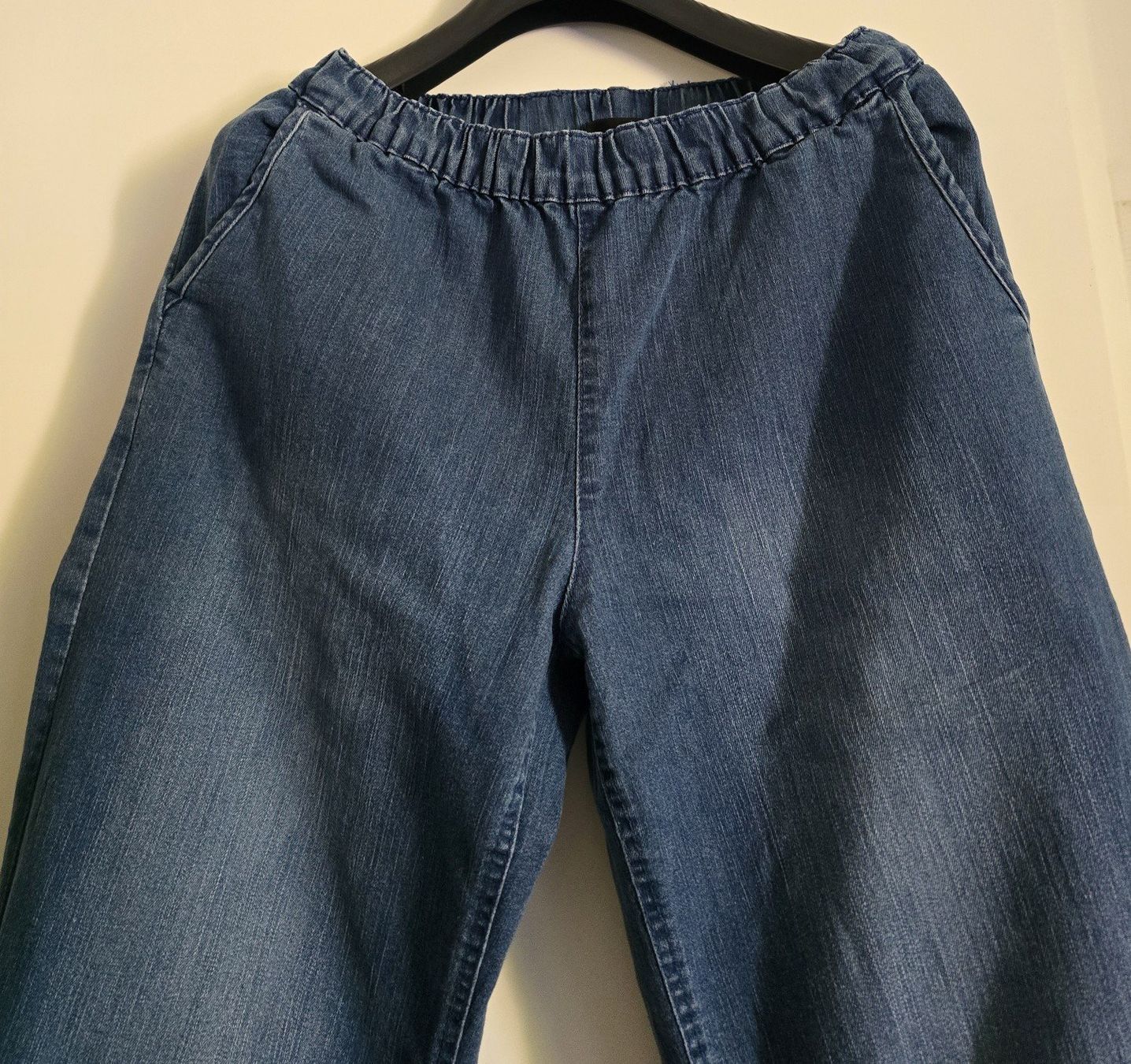 Jeans: Jeanshose mit Gummizug und Fransen – Usato da Bergdietikon venduto da ewa1005 1
