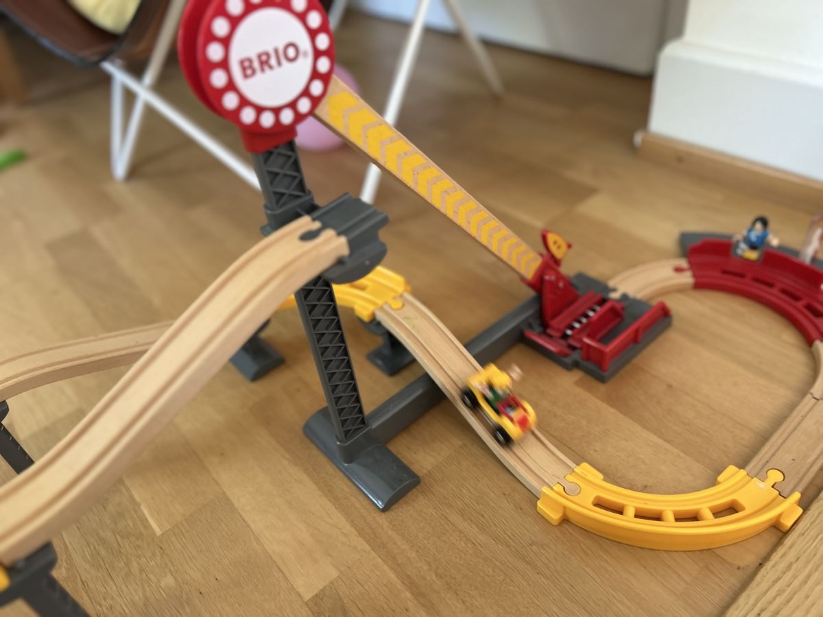 Brio Giocattoli: Brio - Achterbahn – Usato da Zürich venduto da Lenajung 2