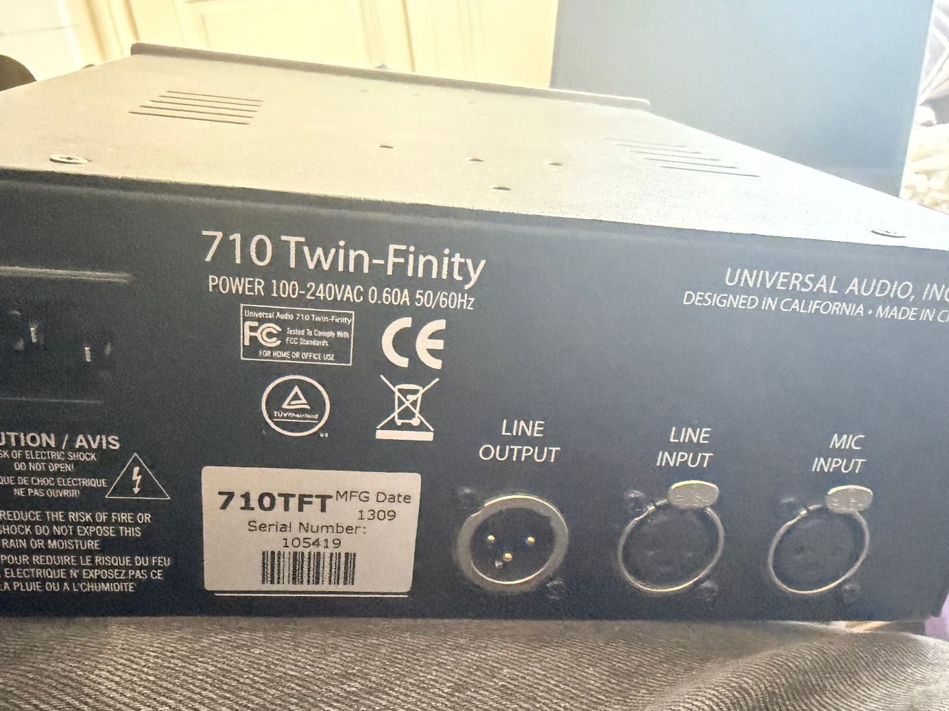 Universal Audio Amplificatori: Universal Audio Twin Finity 710 - Préampli Micro Lampe – Usato da Genève venduto da mgm_76m2 2