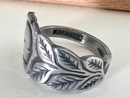 Vintage Rosen Ring Blattornamente Stahl geschwärzt – Unikat