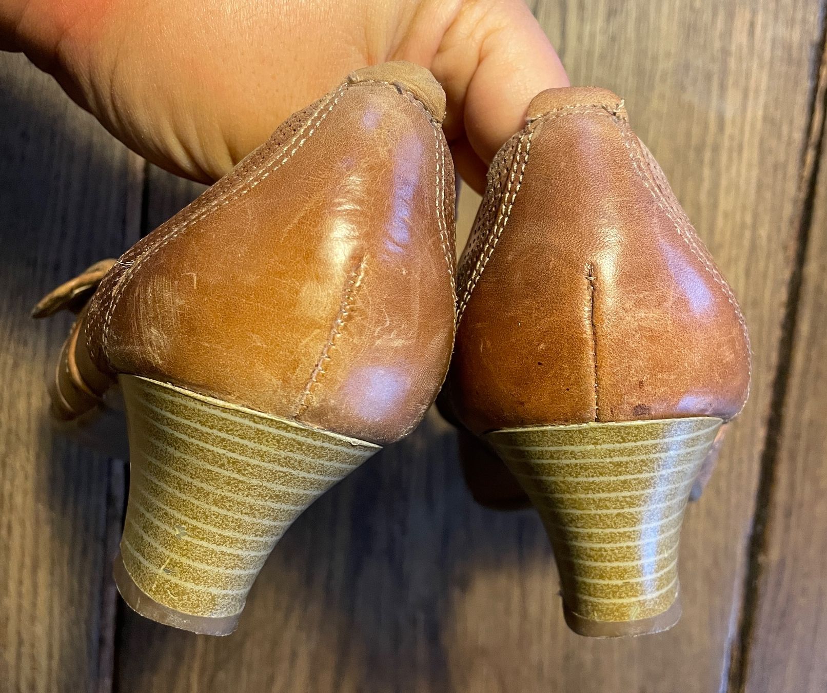 Scarpe da donna: Pumps / Absatzschuhe hellbraun, Gr. 39, Echtleder – Usato da Gümligen venduto da soleil149 3