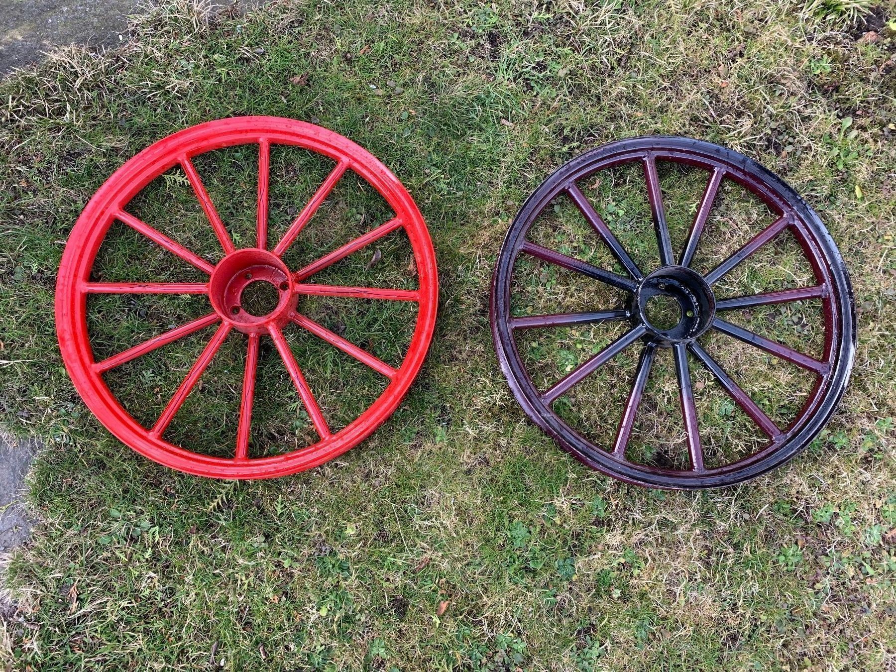 Carrozze: 2 Kutschenräder – Usato da Feldbach venduto da Olive1 1