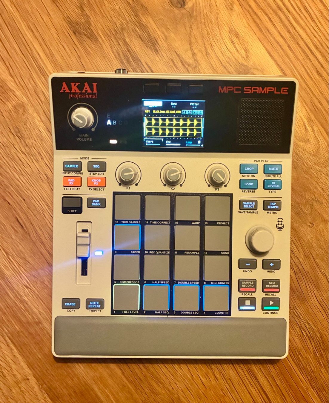 Akai Musikinstrumente: MPC Sample – Gebraucht aus Wabern von chr_d2wh
