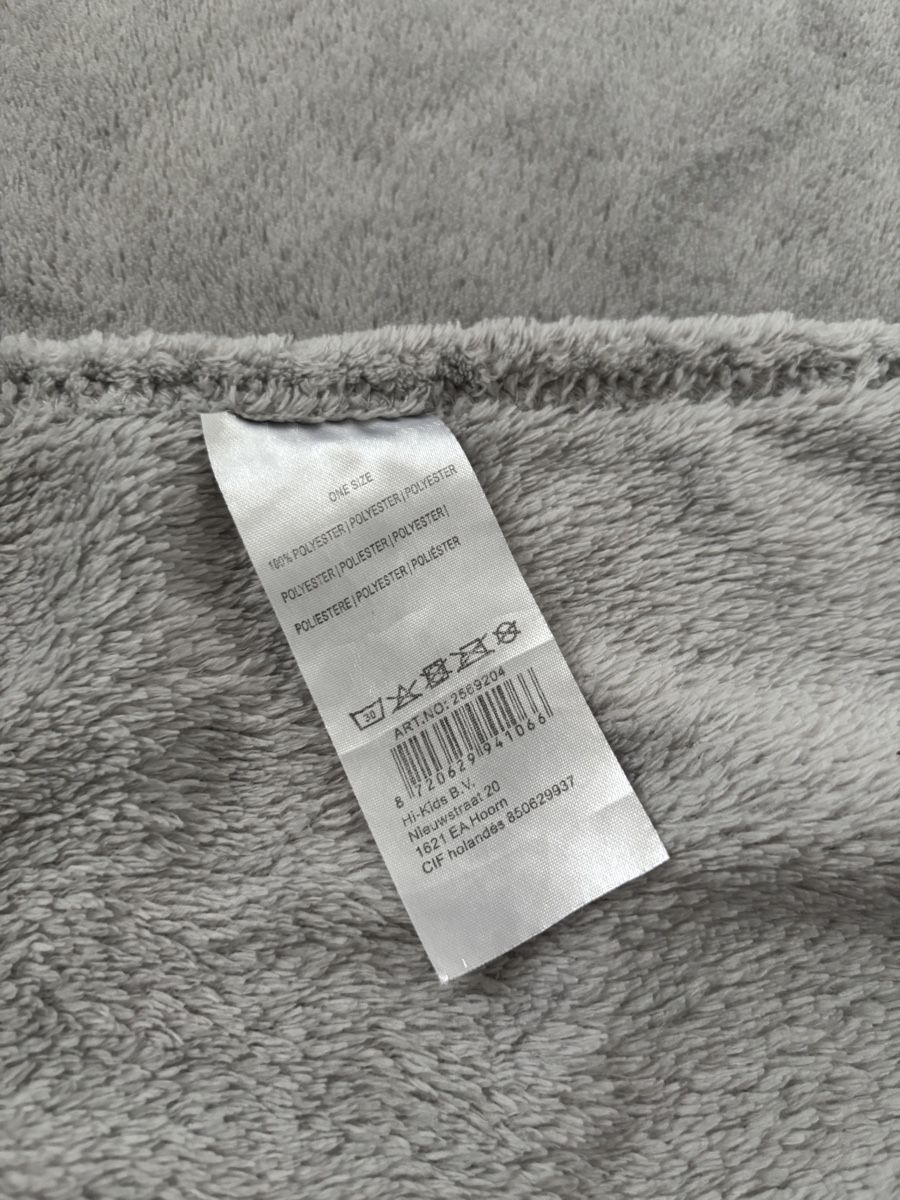 Coperte: Kuschelige Babydecke in grau – Usato da Basel venduto da ukhtyy 2