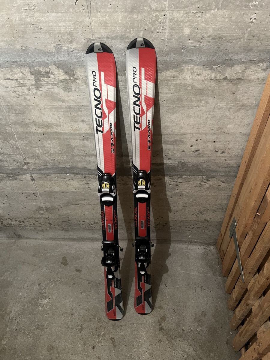 Skis: Kinder Ski – D'occasion à Grenchen par nic_87y9