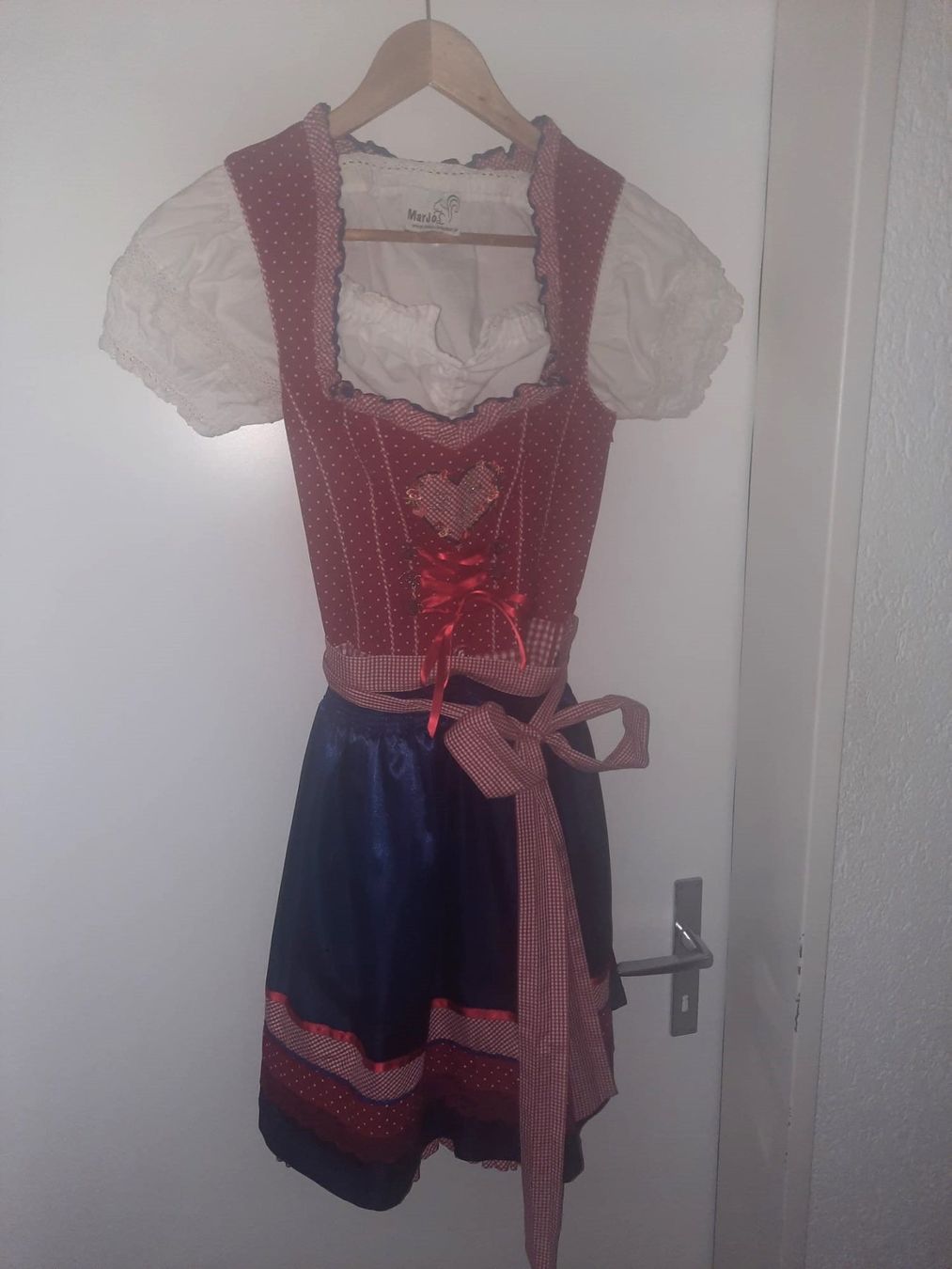 Vestiti: Dirndl Country Line Gr. 34 – Usato da Rothenburg venduto da Fbuesche1 1