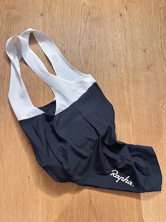 Rapha Canottiere & Pantaloni: RAPHA Rennbekleidung Set zu verkaufen – Usato da Wängi venduto da marthilda 3