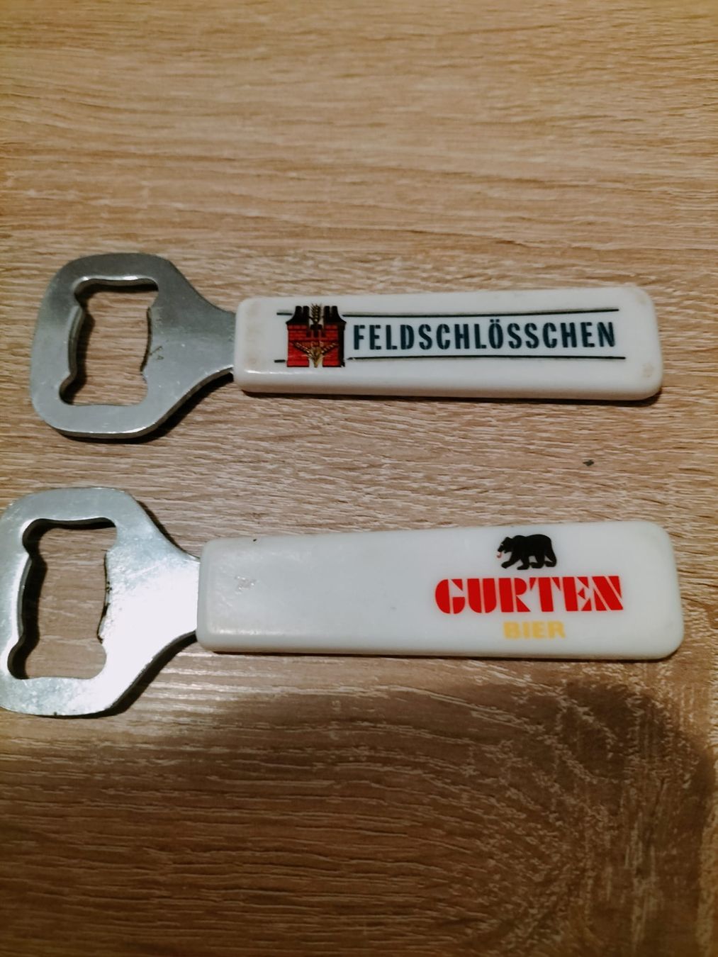 Tire-bouchons & Bouchons: 2x Flaschenöffner – D'occasion à Langnau im Emmental par Ramona910