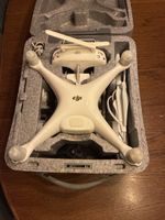 Drone DJI Phantom 4 avec mallette et télécommande