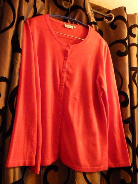 C&A Giacche: Strickjacke von Canda, Gr. L. rot, Feinstrick – Usato da Nunningen venduto da Fashion-Ave51 1