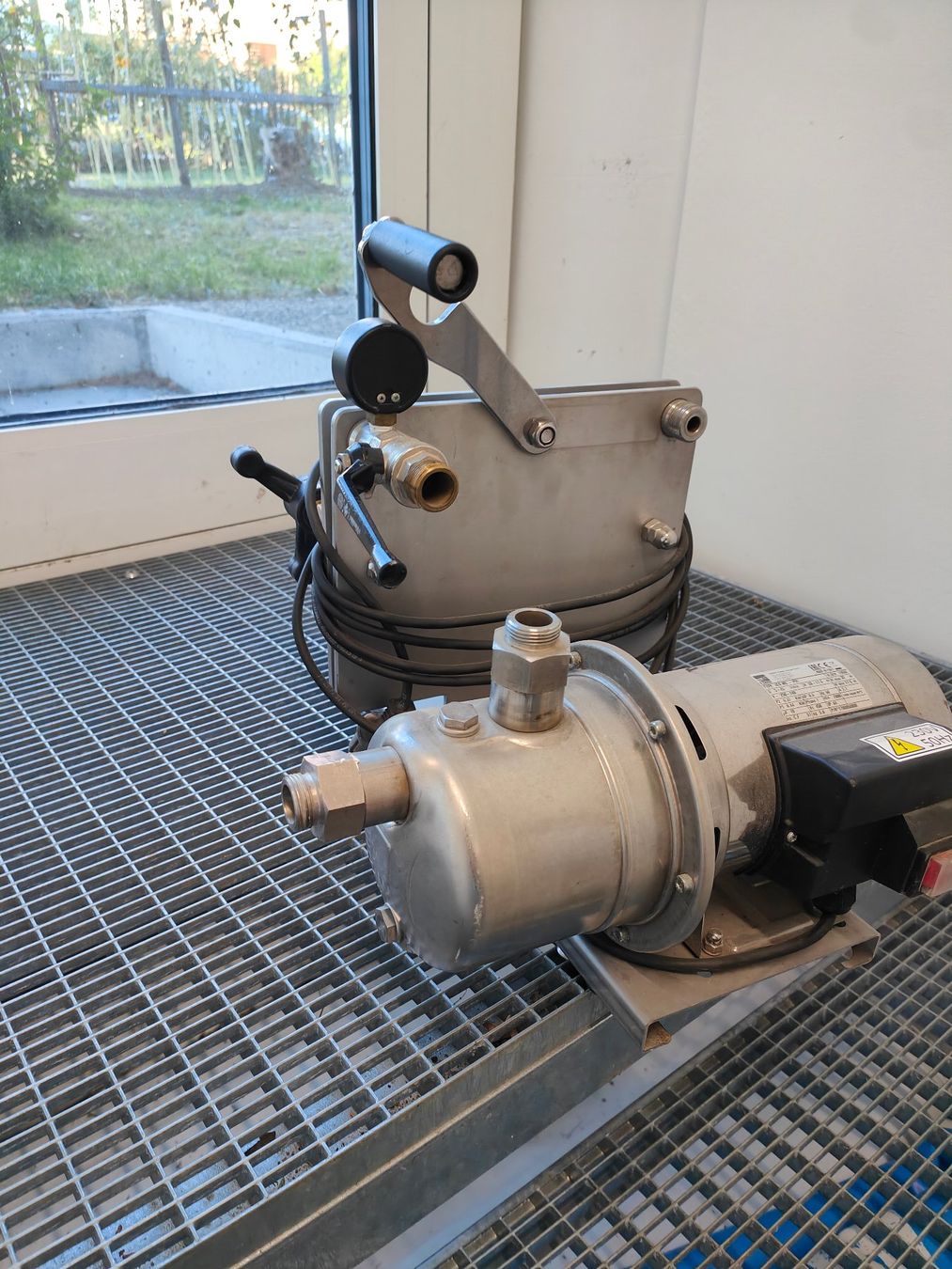 Sanitär: Schichtenfilter – Gebraucht aus Trimbach von Tripoli_Trimbach 1