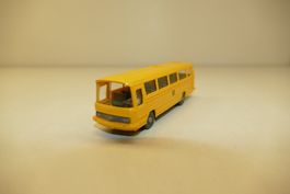 Wiking 1:87: Mercedes Benz 0 302 Postbus mit Fahrerfigur