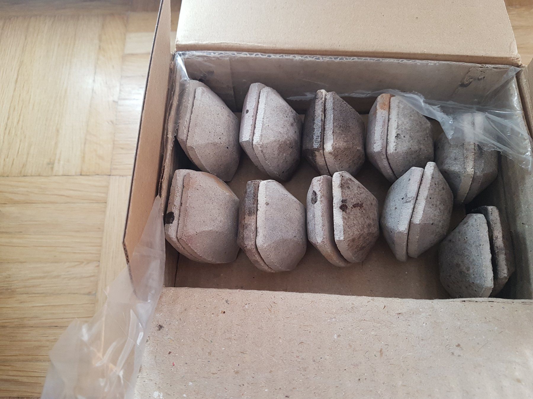 Accendini: Briquetts für Grill – Usato da Benzenschwil venduto da Conny083 1
