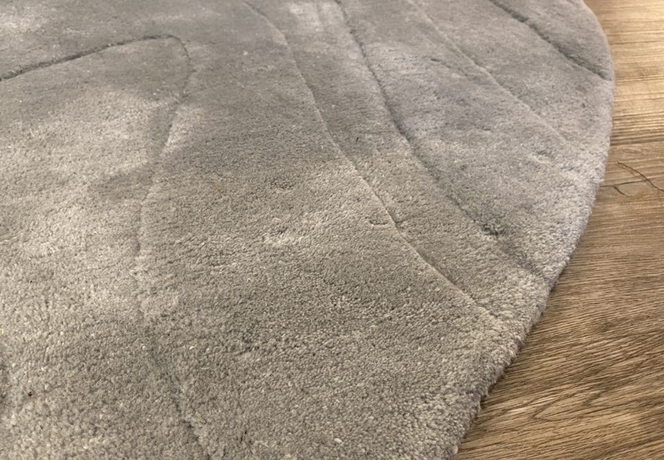 Minotti Tappeti: Ligne Roset Gavrinis 2800.- Fr – Nuovo (secondo la descrizione) da Zollikerberg venduto da Atelier108 3