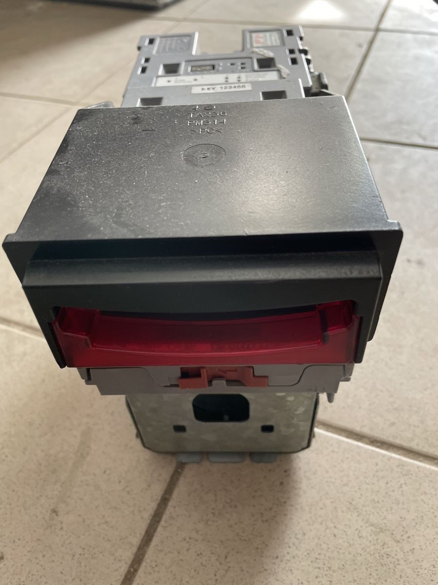 Slot Machine: Notenleser NV9 DIP inkl 300er stapler – Usato da Muri AG venduto da SwissConsultings 1