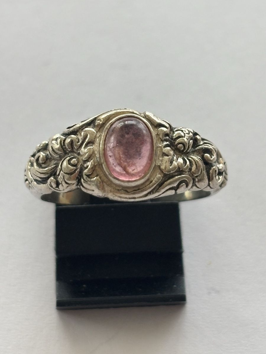 Anelli: Antiker Ring mit rosa Stein Silber 925 – Usato da Langnau am Albis venduto da flusspflege