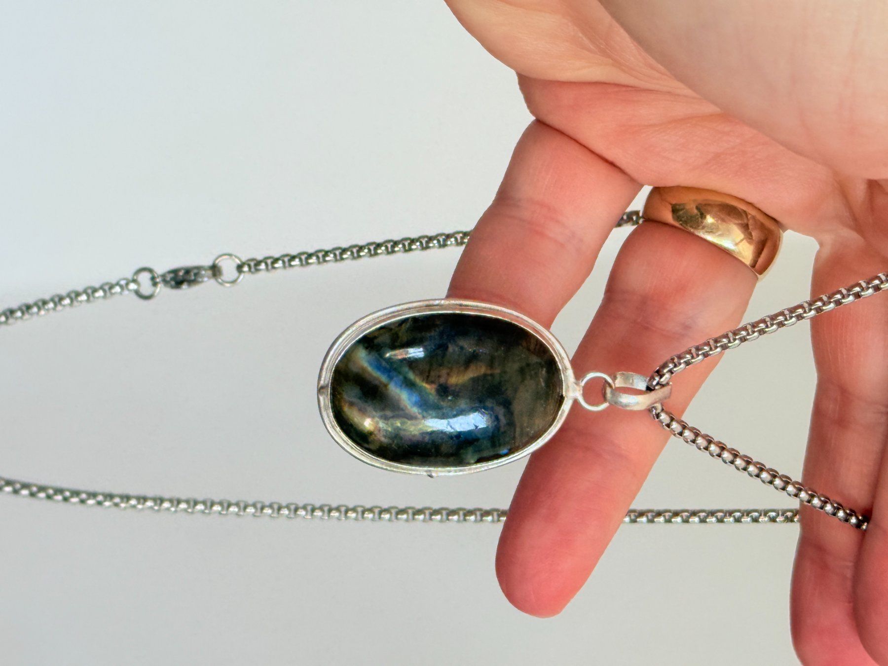 Catenine: Collier pendentif Labradorite - Élégance brute – Nuovo e nell'imballaggio originale da Genève venduto da AWWA 4