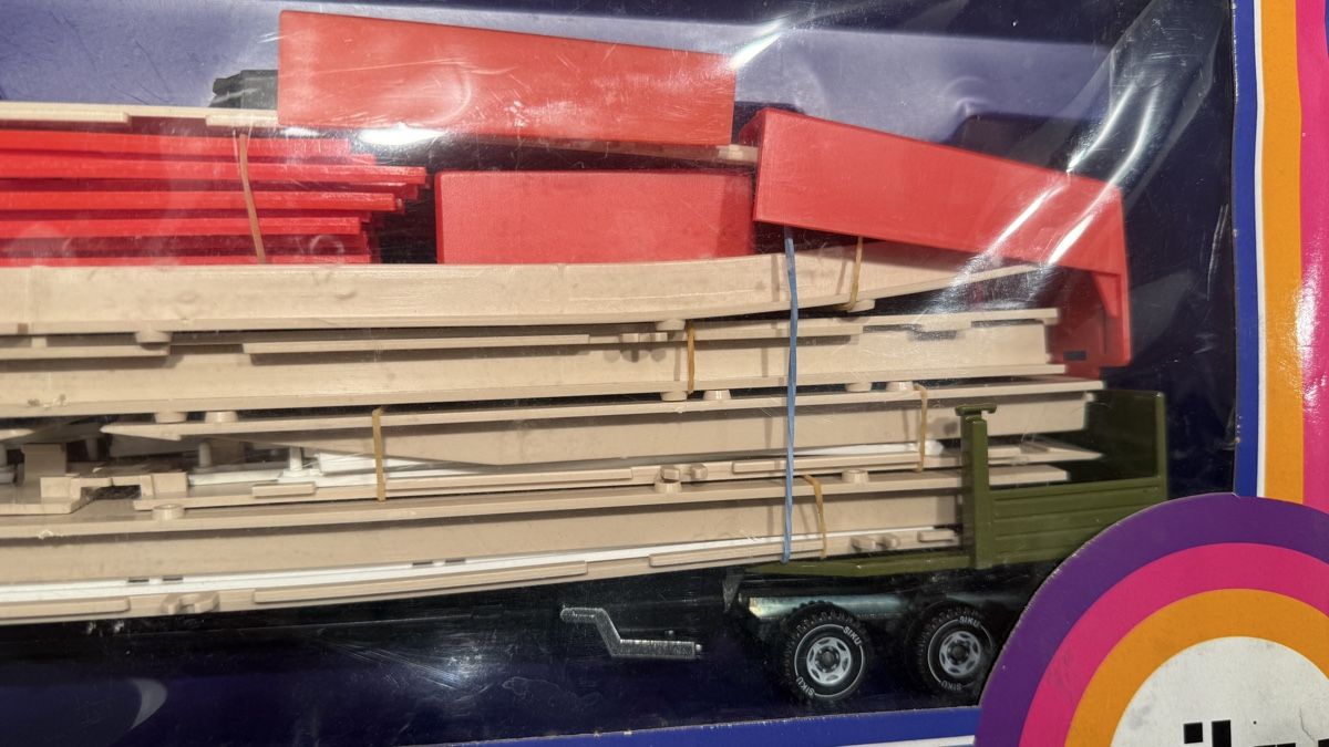 Siku Modellbausätze & Standmodelle: Siku 4013 - Mack Schwerlaster mit Strassenbrücke 1:55 – Neu und originalverpackt aus Ennetbürgen von Siku-Sammlung 2