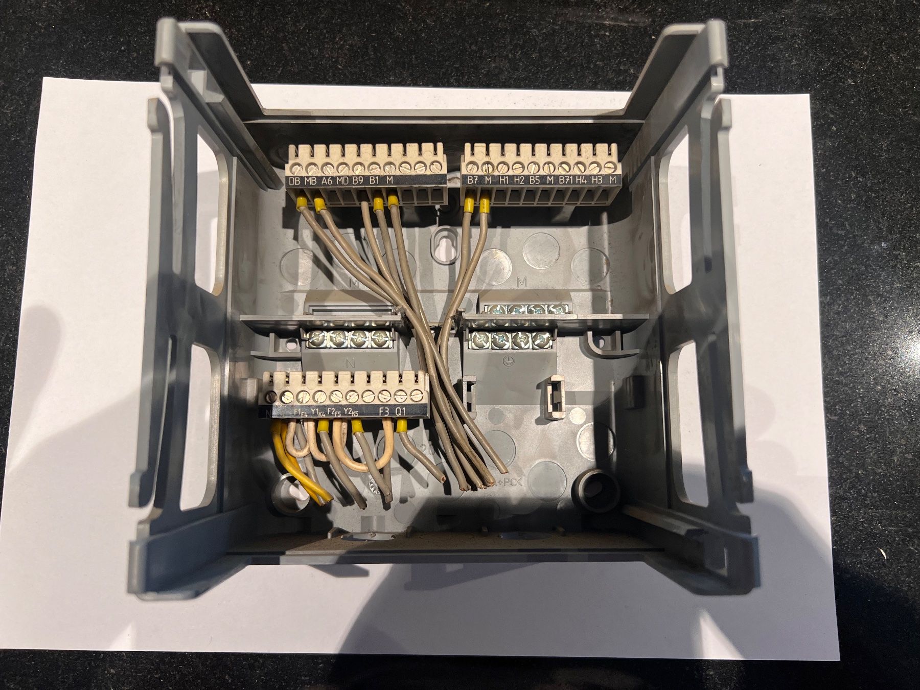 Siemens Heizgeräte: Steuergerät Siemens RVL 470 – Gebraucht aus Ruswil von Alesis25 3