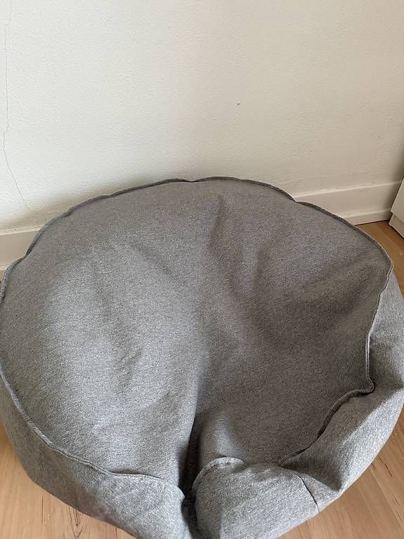 Poltrone: Sofa Sitzsack von Lounge Pug neuwertig – Usato da Zollikerberg venduto da eva_chz9
