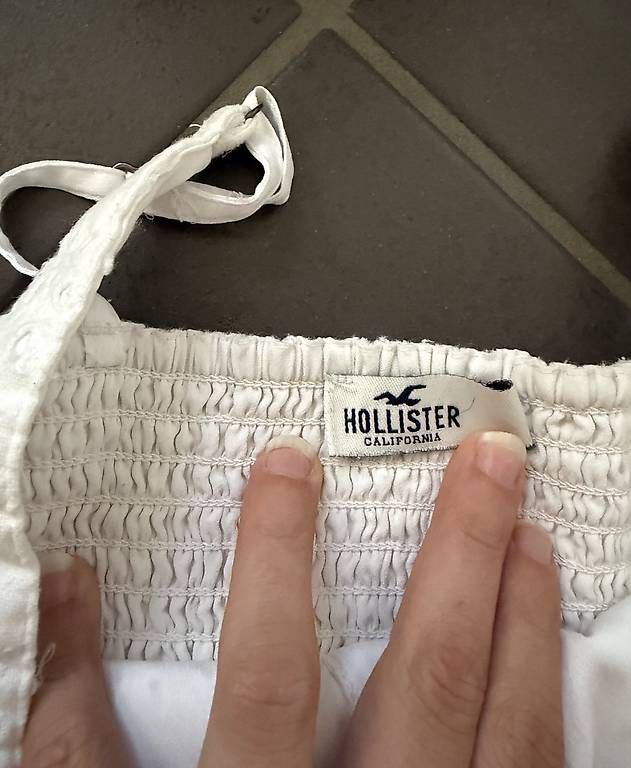 Tute: HOLLISTER WEISSER JUMPSUIT S – Usato da Affeltrangen venduto da janaleiin 1