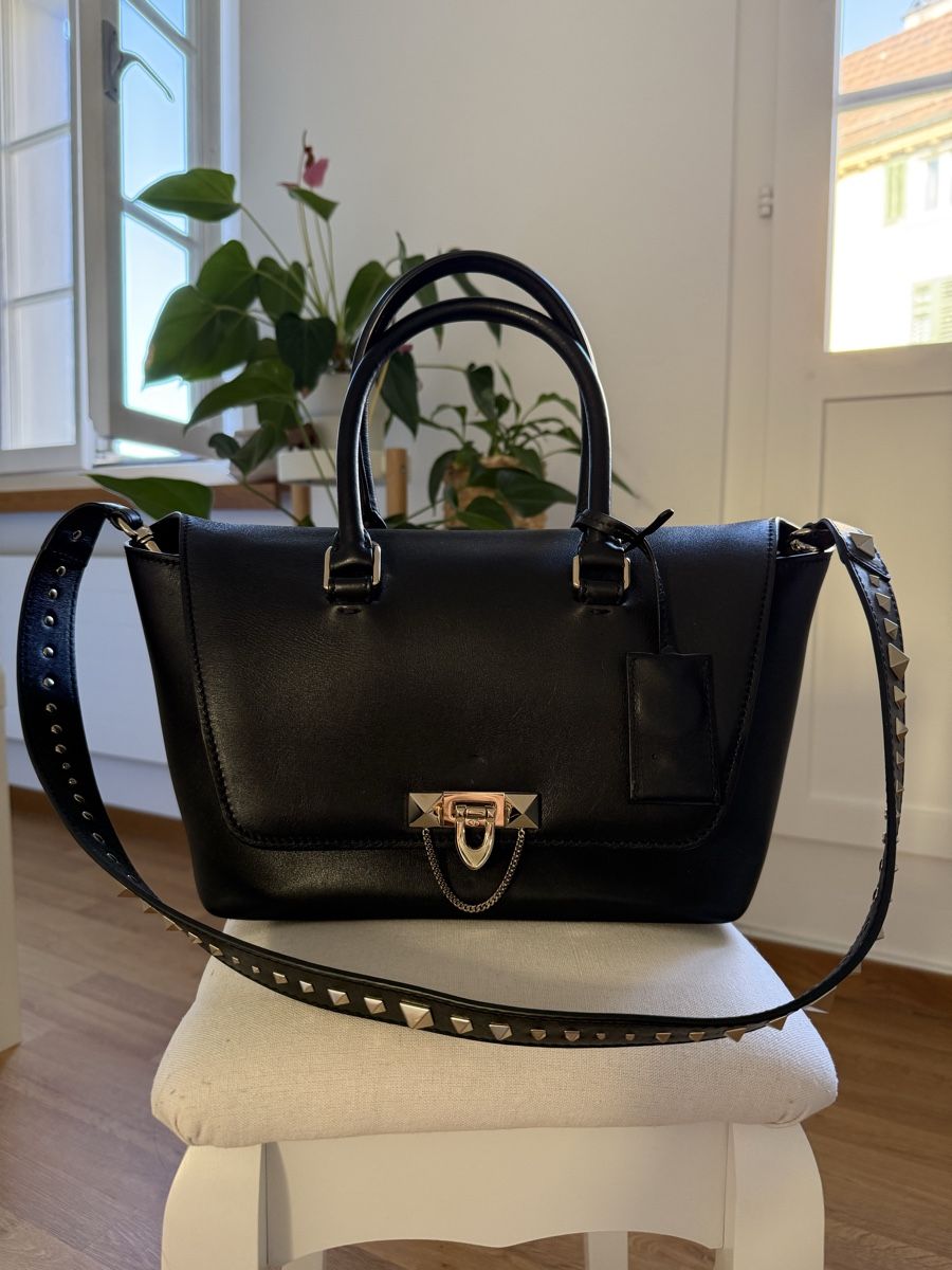 Valentino Borse da donna: Valentino Demilune Rockstud bag – Usato da Zürich venduto da parmiggiano