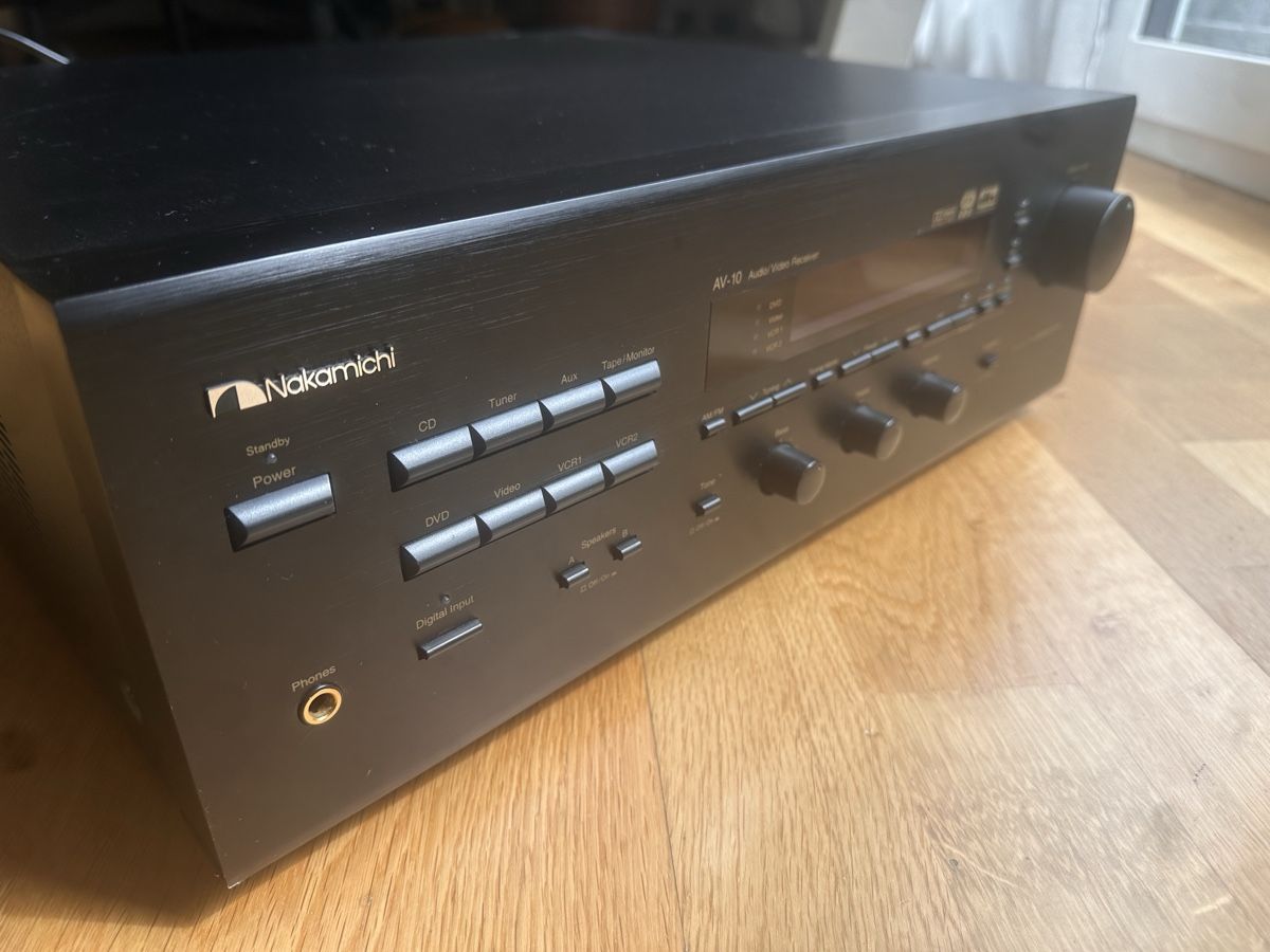 Nakamichi Ricevitori: Nakamichi AV-10 High End Audio Video Receiver – Usato da Zürich venduto da Miko49