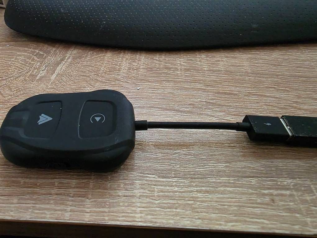 Laufwerke & Adapter: Bluetooth Adapter Android Auto/Car Play – Gebraucht aus Wald ZH von Thonolan