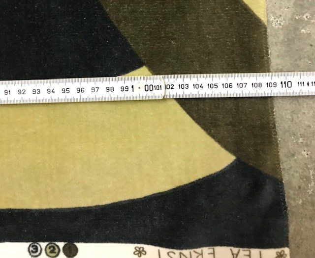 Tessuti: Samt Stoff mit Ringen-Musterung 70er – Usato da Zürich venduto da gigimai67 4