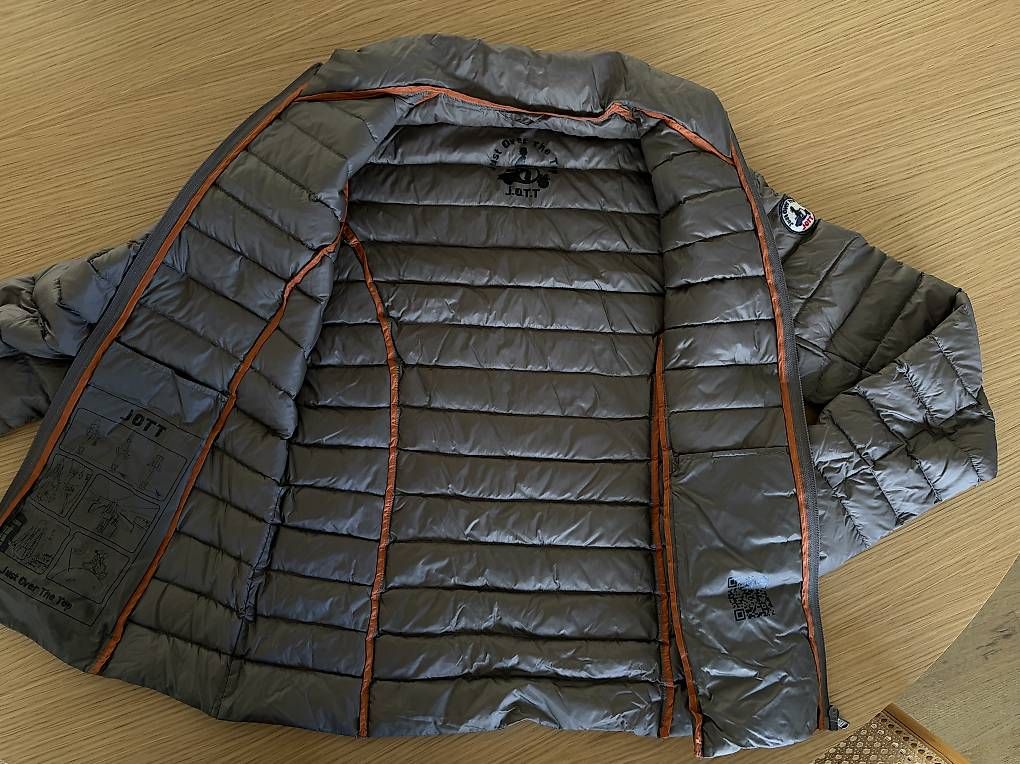 Jott Giacche: JOTT CHA Lightweight Down Jacket : size S – Nuovo (secondo la descrizione) da Wallisellen venduto da rac_sy2x 2