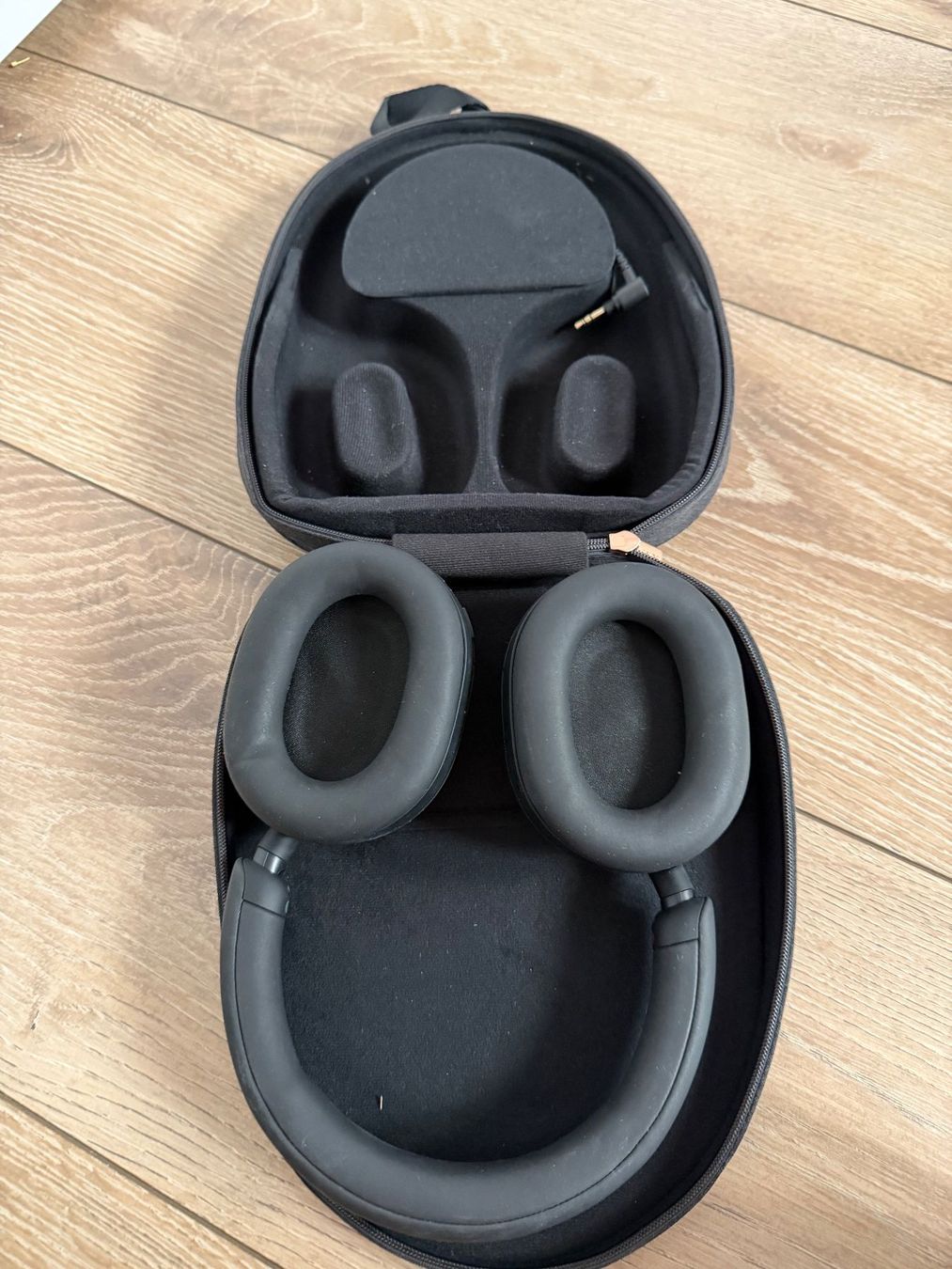 Sony Cuffie: Sony WH-1000XM5 – Usato da Aarau venduto da don_j5fq