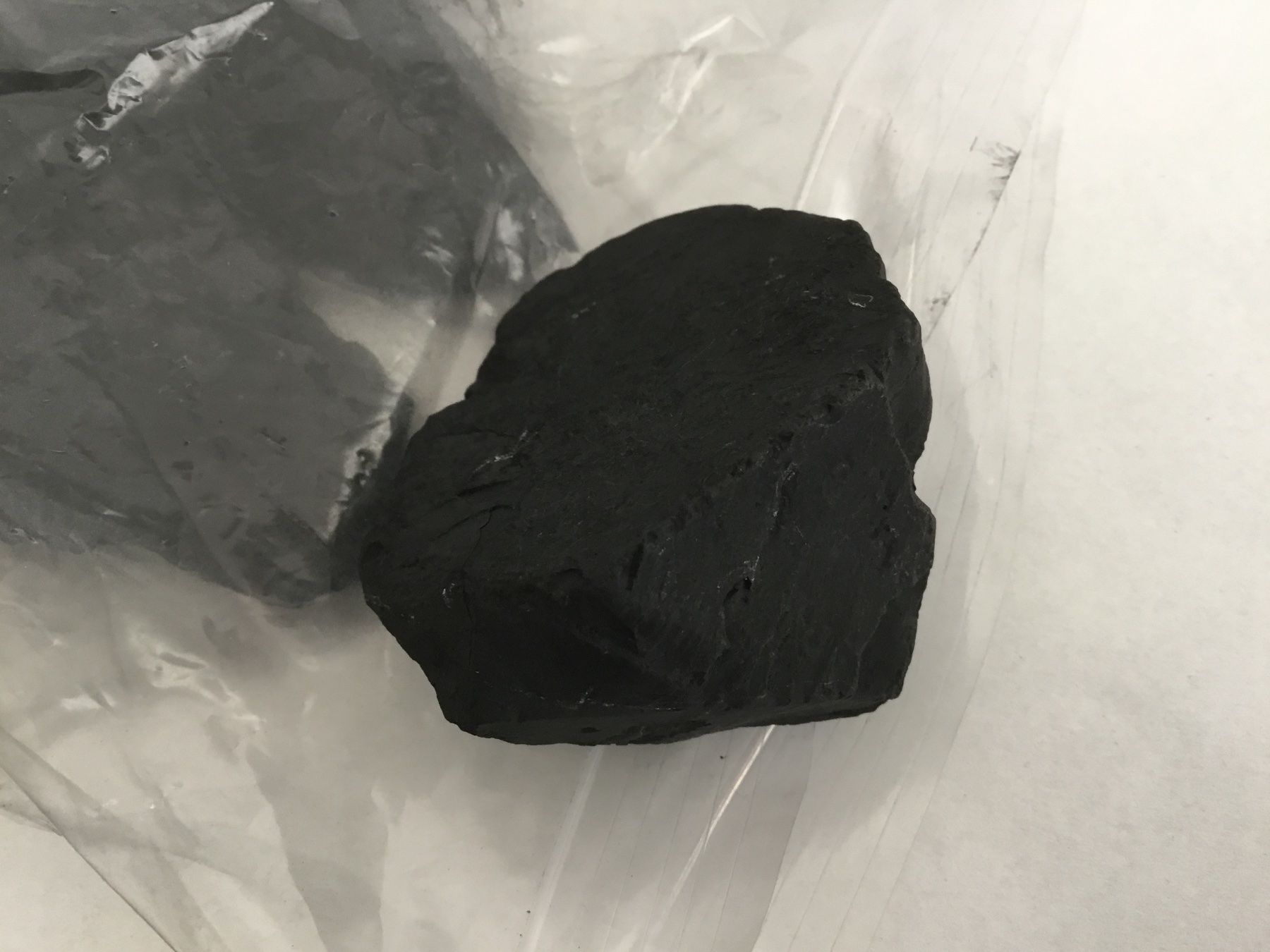Minerali & Pietre curative: Schungit Wassersteine – Nuovo e nell'imballaggio originale da Doppleschwand venduto da Fortuna5859 1