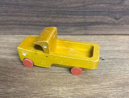Holzspielzeug Lastwagen Oldtimer, gelb, Vintage Zustand!